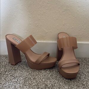 Steve Madden Women's Tan Platform Heels